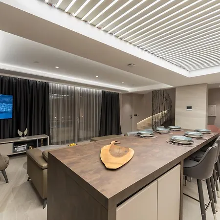 Aurelia 1 ماكارسكا